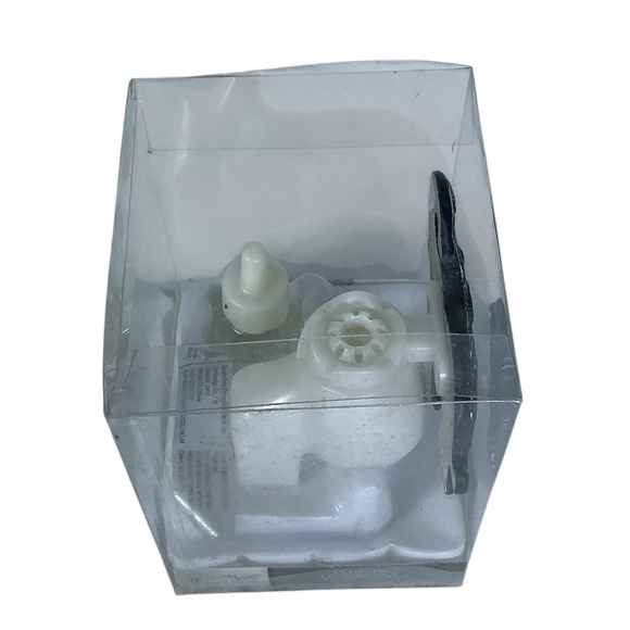 Bella Villa Living Elephant Fragrance Oil Diffuser Black and White - Picture 4 of 15